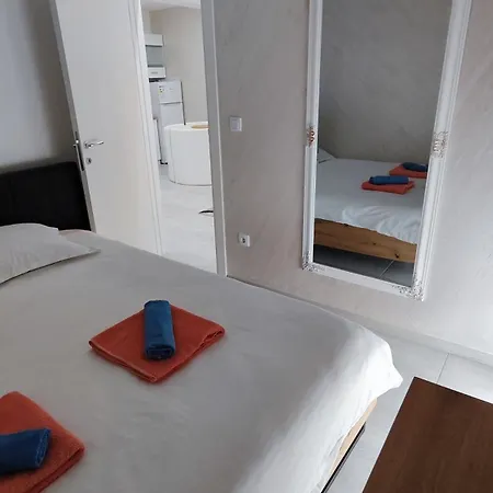Sumski San 1 Apartamento
